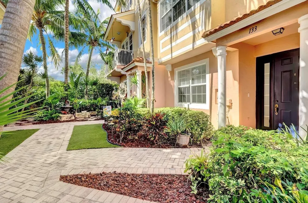 133 Harbors Way Boynton Beach, FL 33435