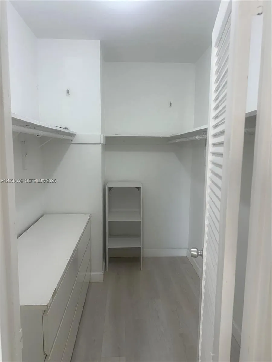 10185 Collins Ave #309 Bal Harbour, FL 33154