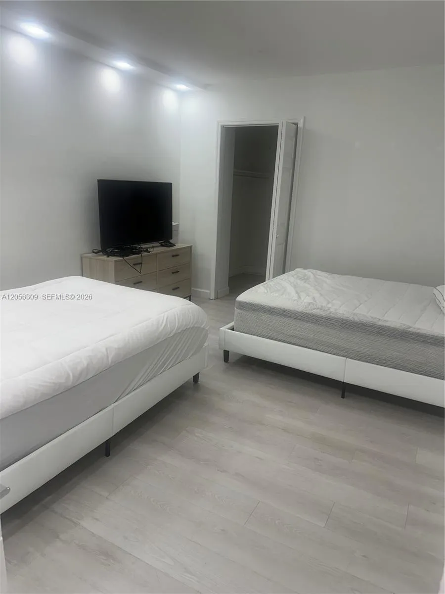 10185 Collins Ave #309 Bal Harbour, FL 33154