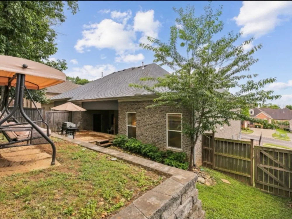 166 Cobbler Cir Hendersonville, TN 37075