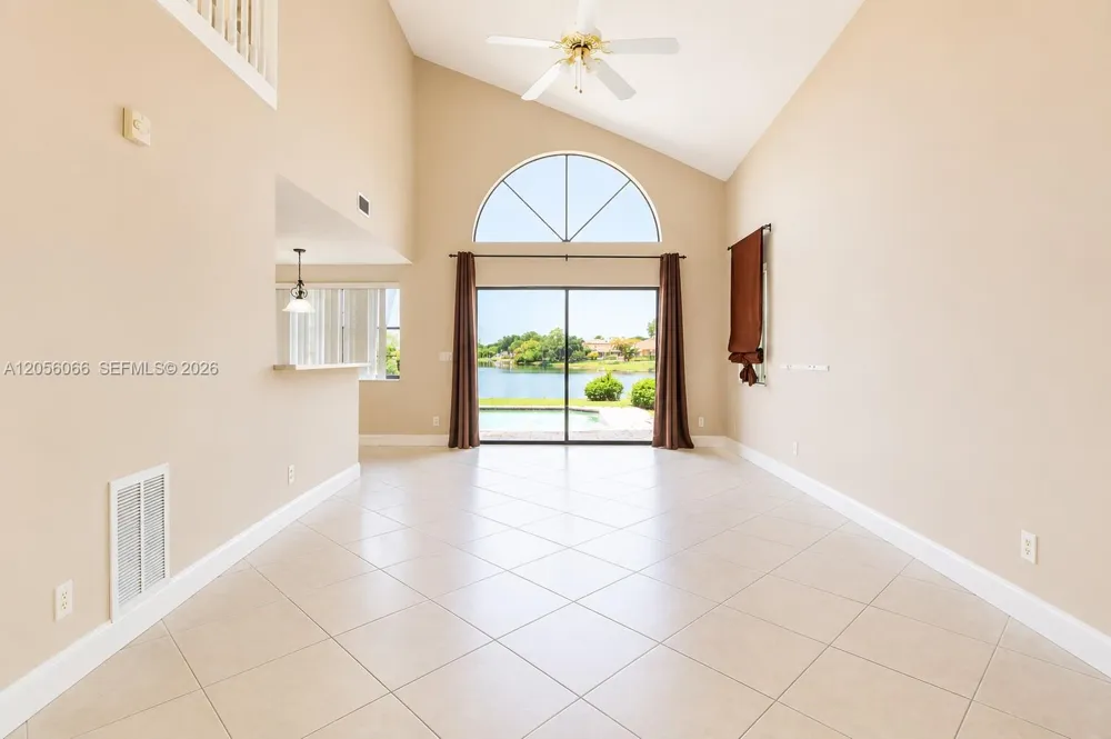 1855 SW 101st Ave Davie, FL 33324
