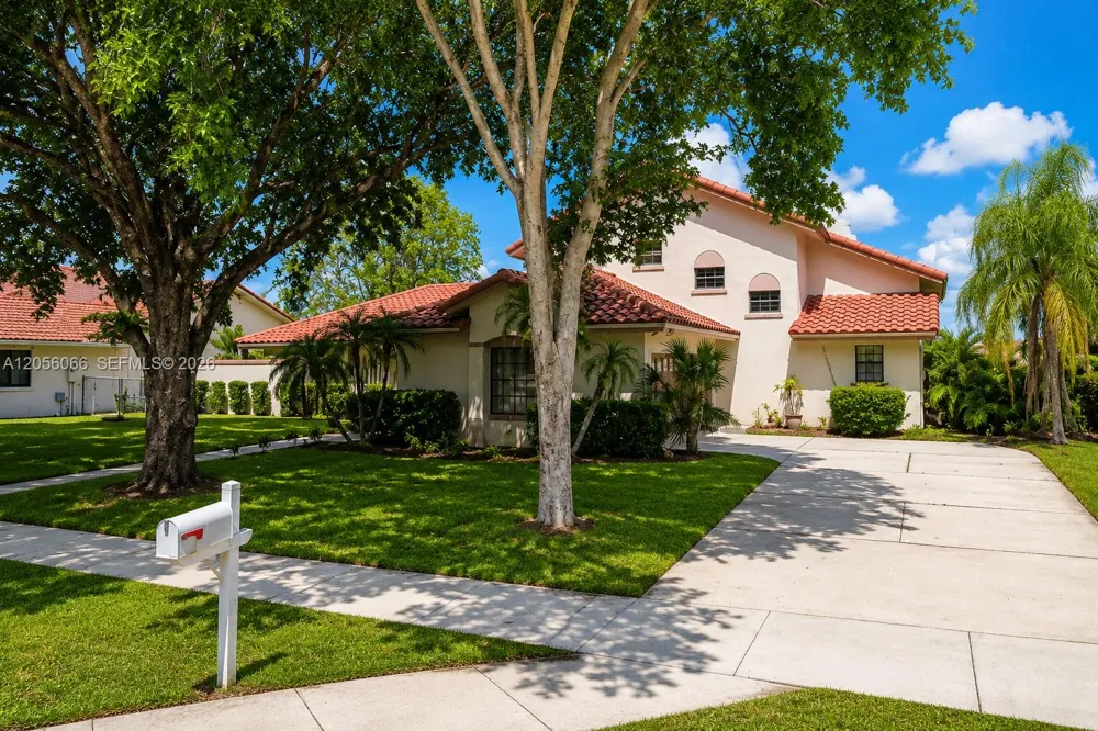 1855 SW 101st Ave Davie, FL 33324
