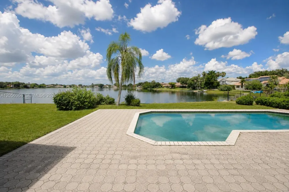 1855 SW 101st Ave Davie, FL 33324