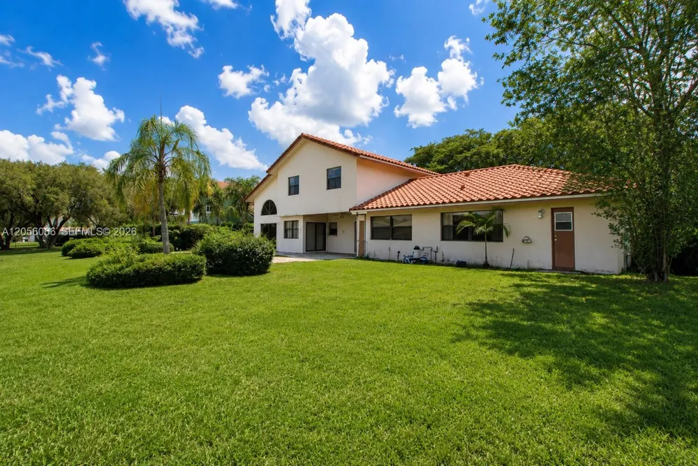 1855 SW 101st Ave Davie, FL 33324