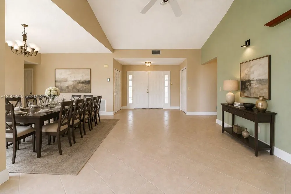 1855 SW 101st Ave Davie, FL 33324