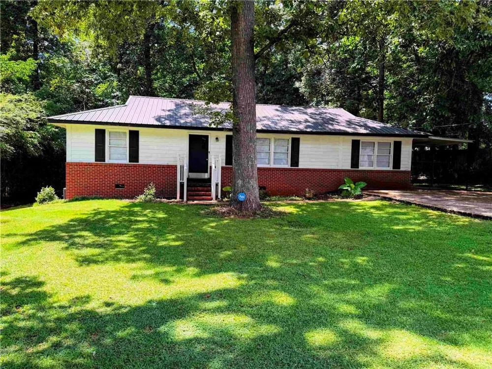 105 Dogwood Drive LaGrange, GA 30241