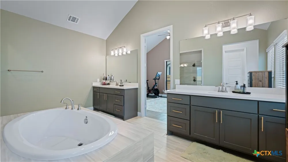 1925 Luna Street New Braunfels, TX 78132