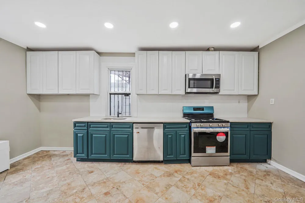 155 Hawthorne Avenue Yonkers, NY 10701