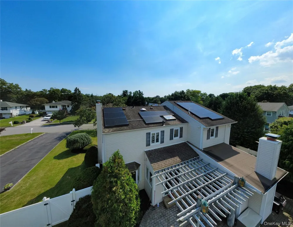29 Sandy Hollow Drive Smithtown, NY 11787