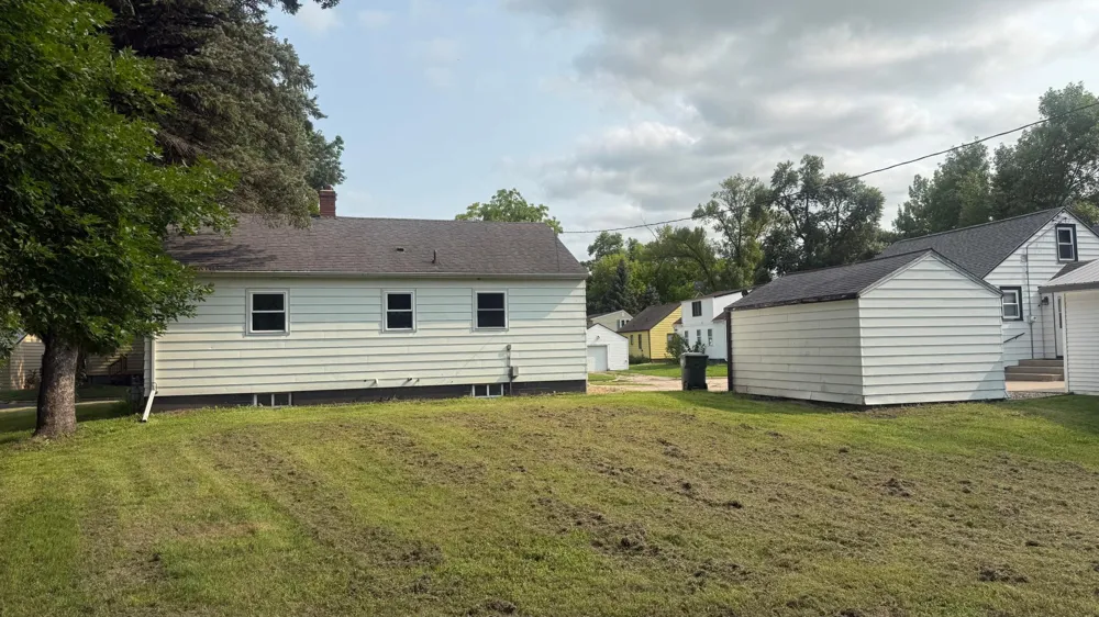 318 5th Avenue NE Clara City, MN 56222