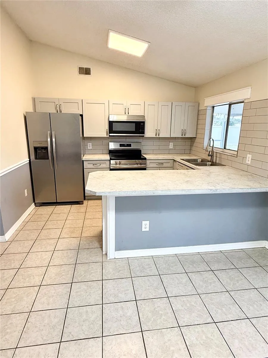 5 HICKORY LOOP PASS ocala, FL 34472