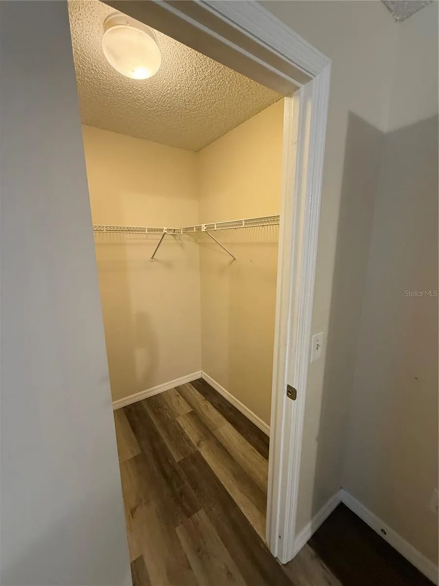 5 HICKORY LOOP PASS ocala, FL 34472
