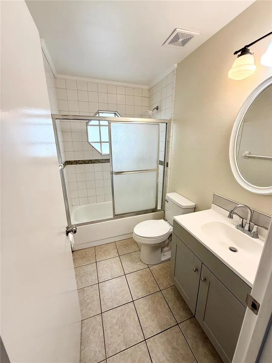 5 HICKORY LOOP PASS ocala, FL 34472