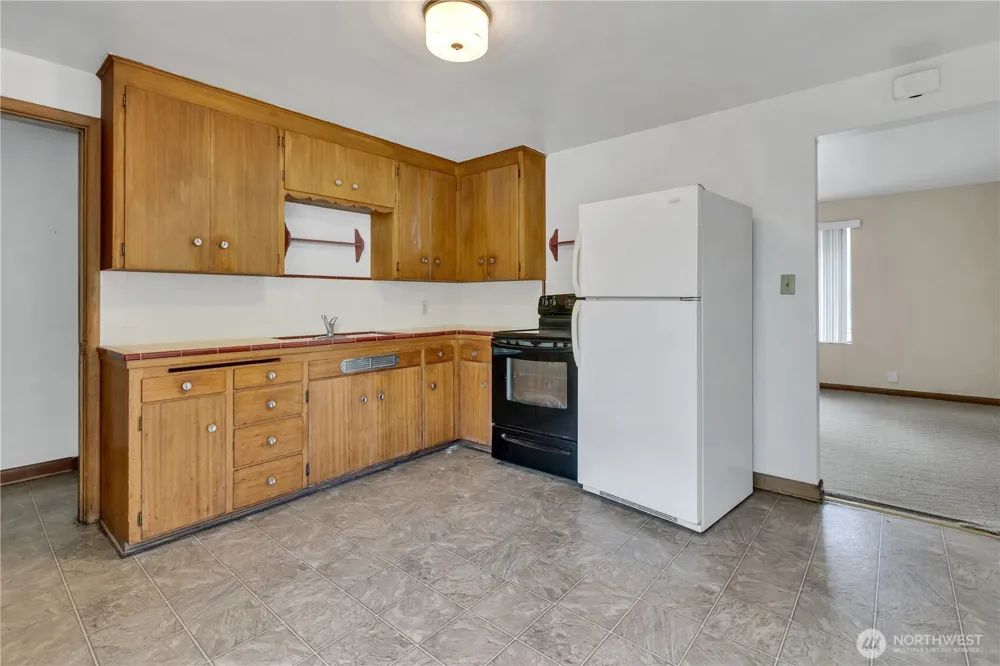 7418 Rainier Avenue S Seattle, WA 98118