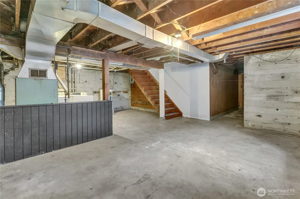 7418 Rainier Avenue S Seattle, WA 98118