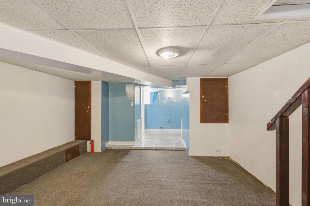1653 W MENTOR STREET Philadelphia, PA 19141