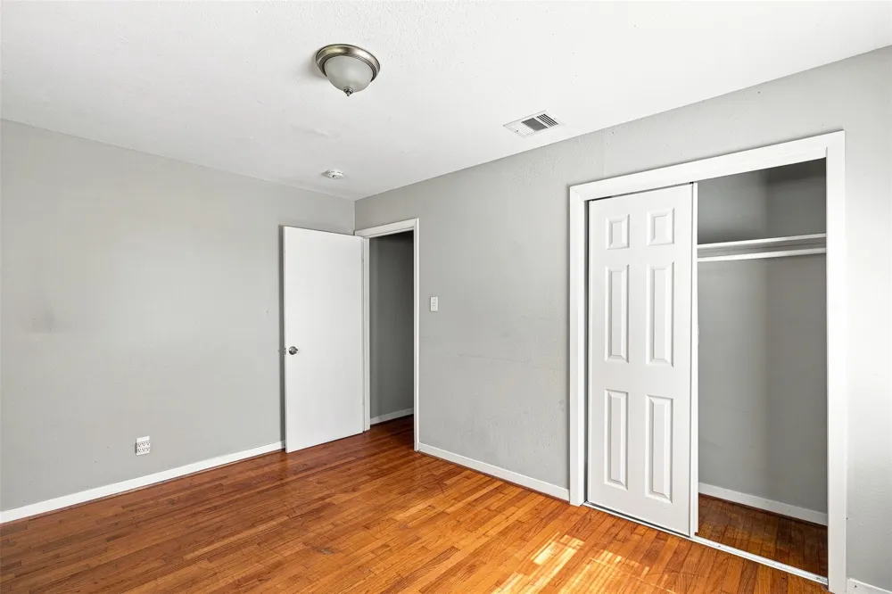 509 Avenue J South Houston, TX 77587