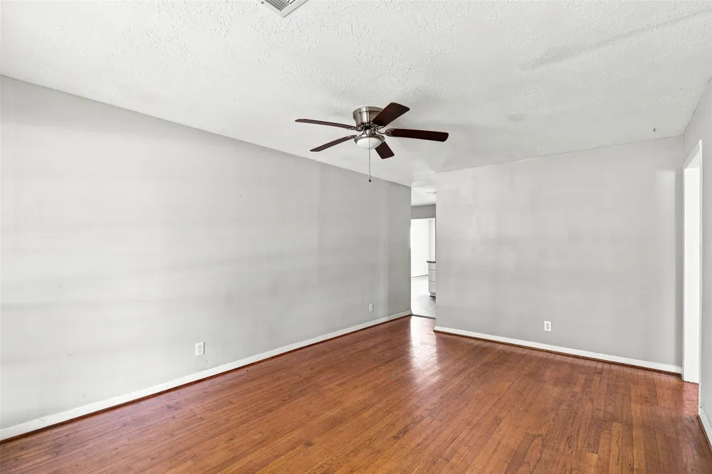 509 Avenue J South Houston, TX 77587