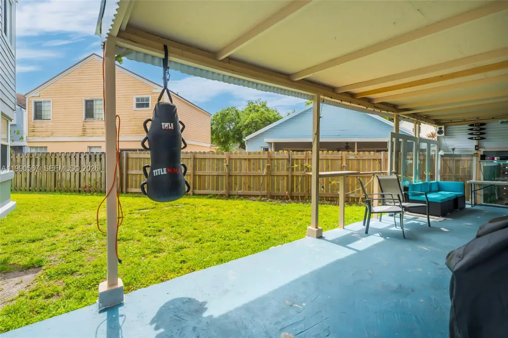 10020 SW 223rd Ln Cutler Bay, FL 33190