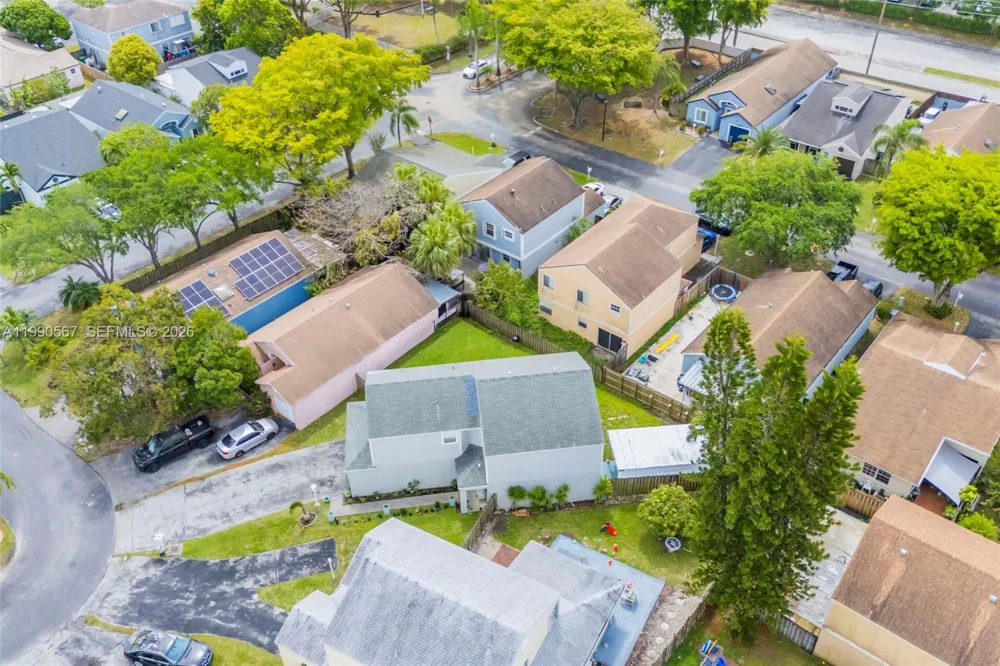 10020 SW 223rd Ln Cutler Bay, FL 33190
