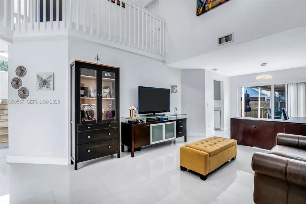 10020 SW 223rd Ln Cutler Bay, FL 33190