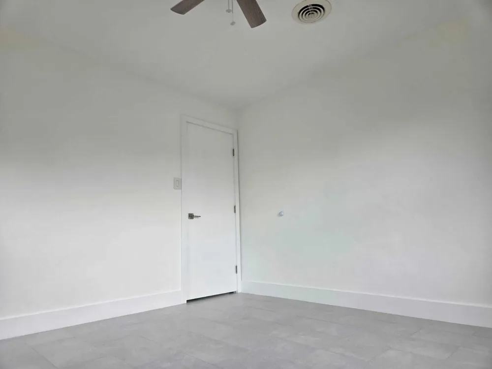 813 S 6th Street Fort Pierce, FL 34950