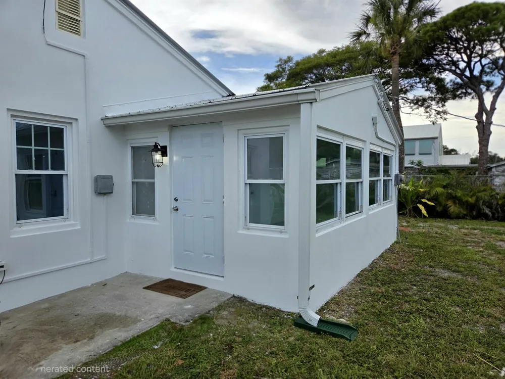 813 S 6th Street Fort Pierce, FL 34950