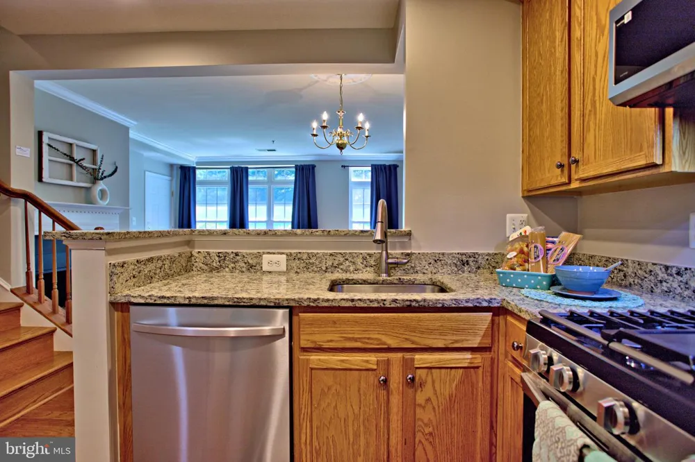 4633 BATTENBURG LANE #921 Fairfax, VA 22030
