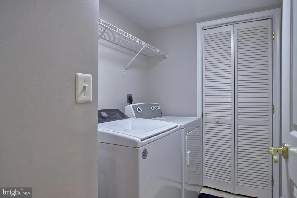 4633 BATTENBURG LANE #921 Fairfax, VA 22030