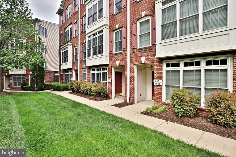 4633 BATTENBURG LANE #921 Fairfax, VA 22030