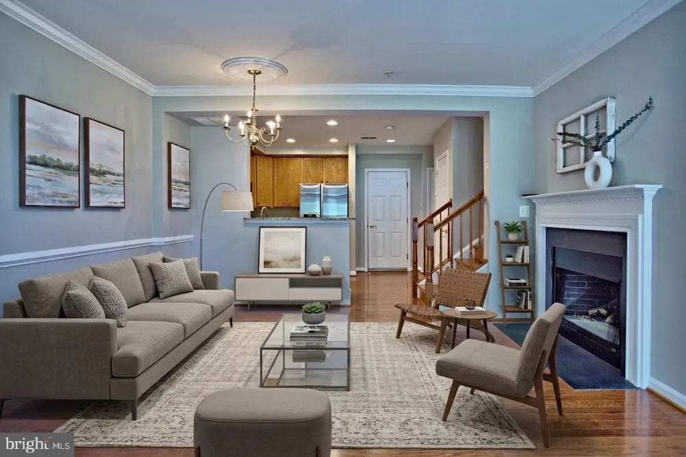 4633 BATTENBURG LANE #921 Fairfax, VA 22030