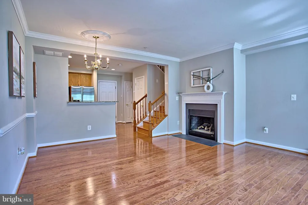 4633 BATTENBURG LANE #921 Fairfax, VA 22030