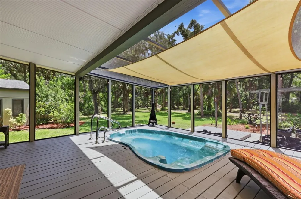 3805 62ND STREET E Bradenton, FL 34208