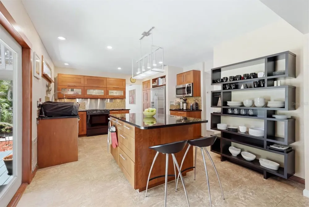 3805 62ND STREET E Bradenton, FL 34208
