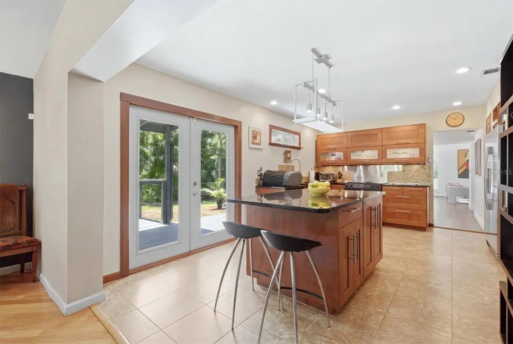 3805 62ND STREET E Bradenton, FL 34208