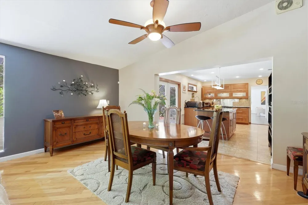 3805 62ND STREET E Bradenton, FL 34208