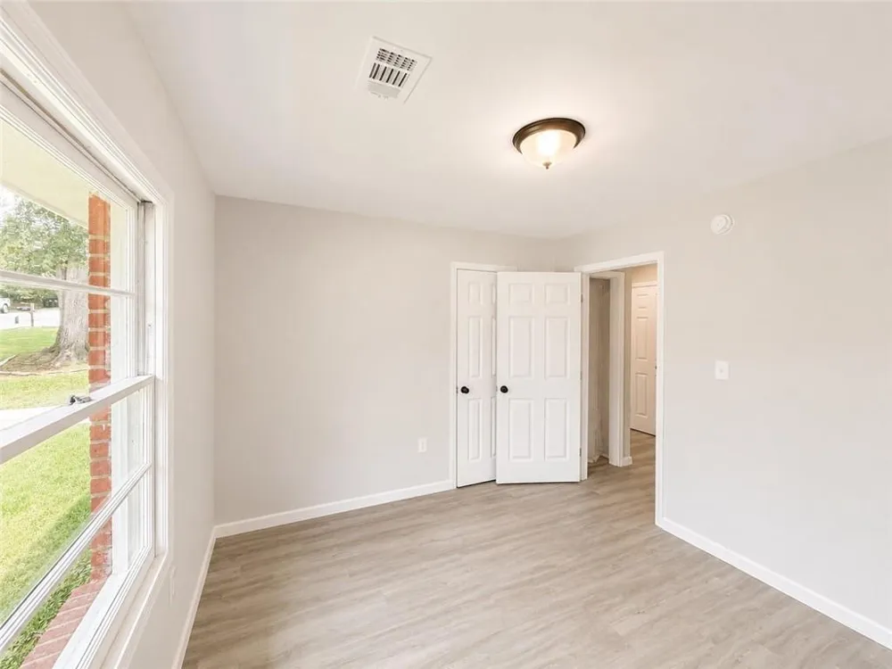 2328 Bonner Road East Point, GA 30344