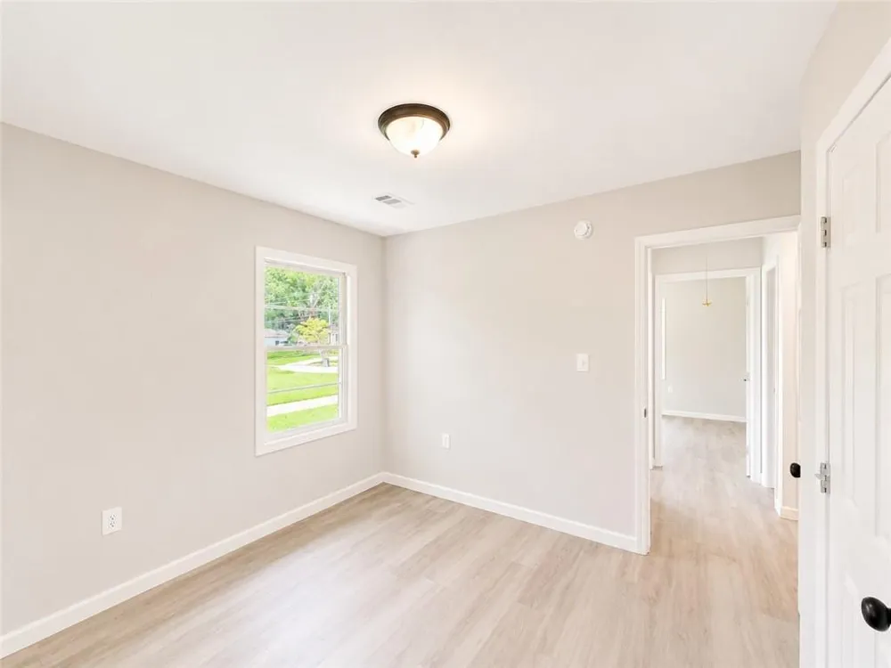 2328 Bonner Road East Point, GA 30344