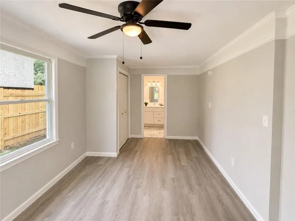 2328 Bonner Road East Point, GA 30344