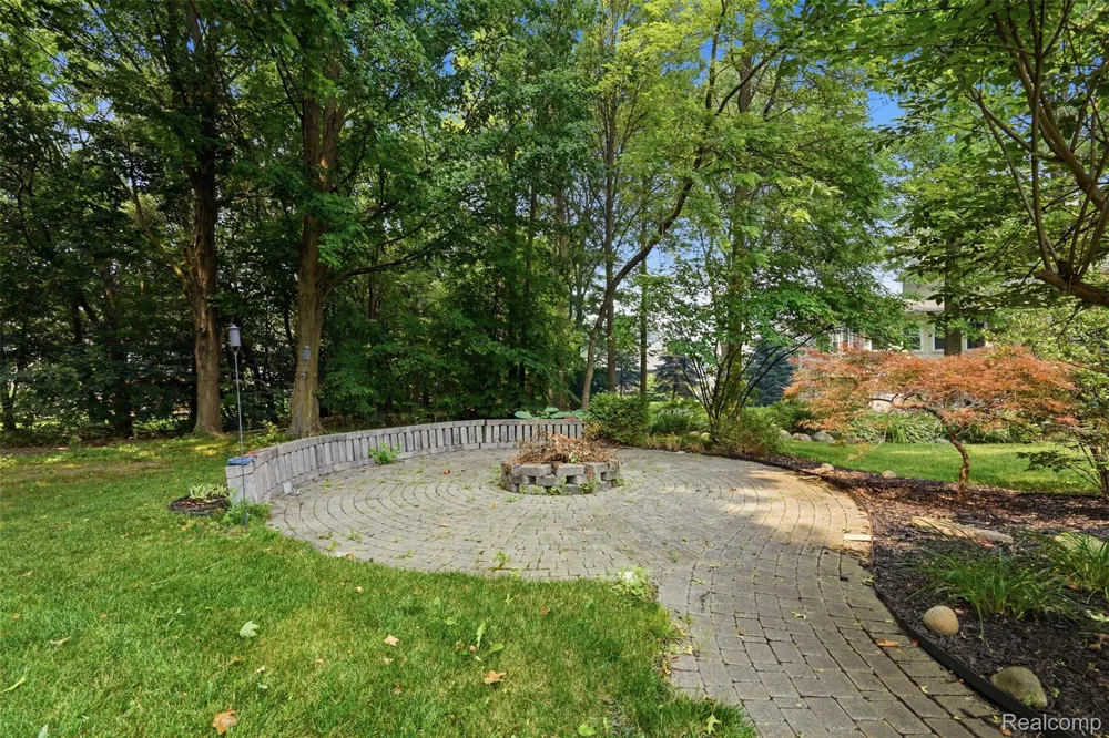 170 Fairhill Way Marion Township, MI 48843
