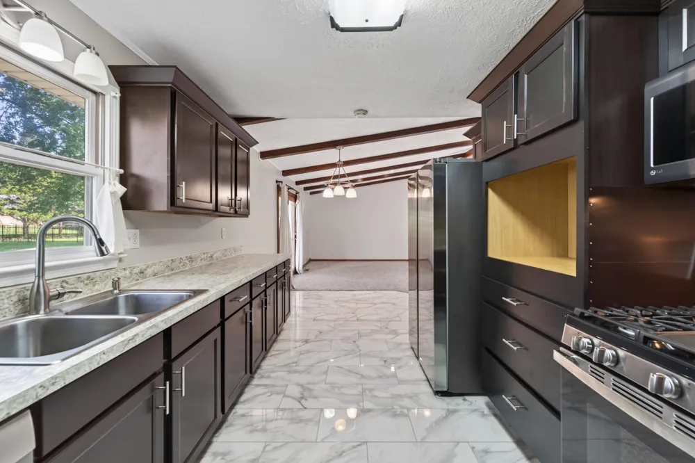 1117 Black Oak Ln Hopkinsville, KY 42240