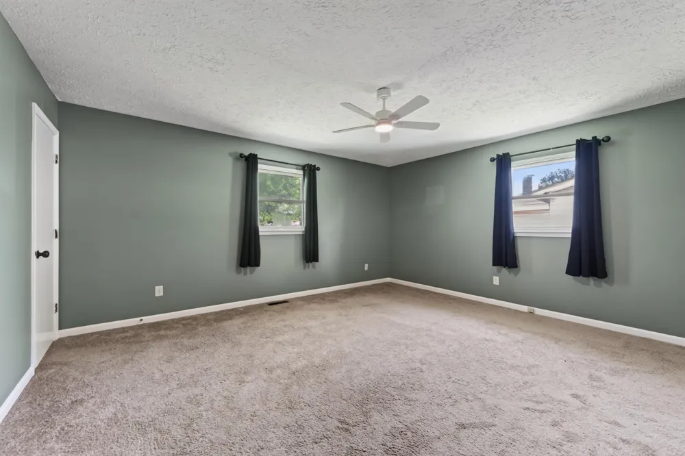 1117 Black Oak Ln Hopkinsville, KY 42240