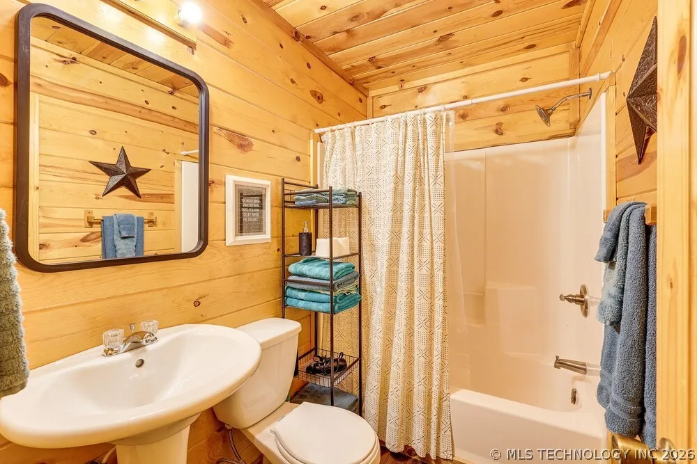 609 Canoe Road Broken Bow, OK 74728