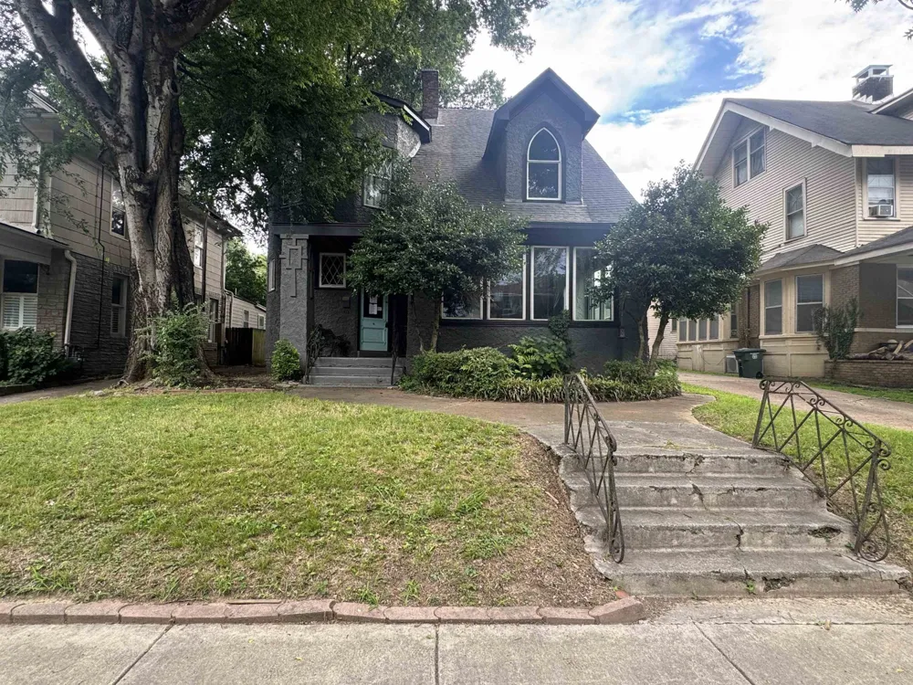 1609 EASTMORELAND AVE Memphis, TN 38104
