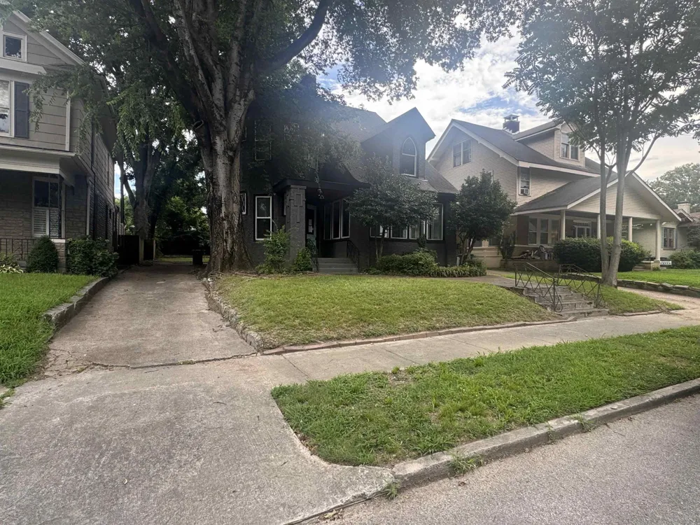 1609 EASTMORELAND AVE Memphis, TN 38104