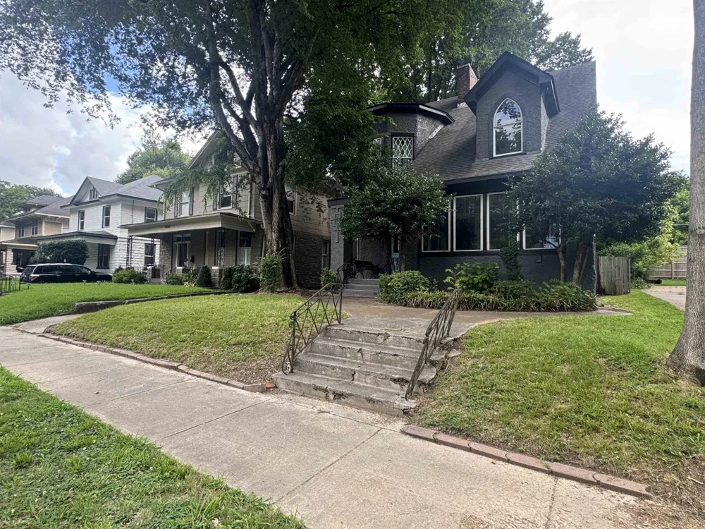 1609 EASTMORELAND AVE Memphis, TN 38104