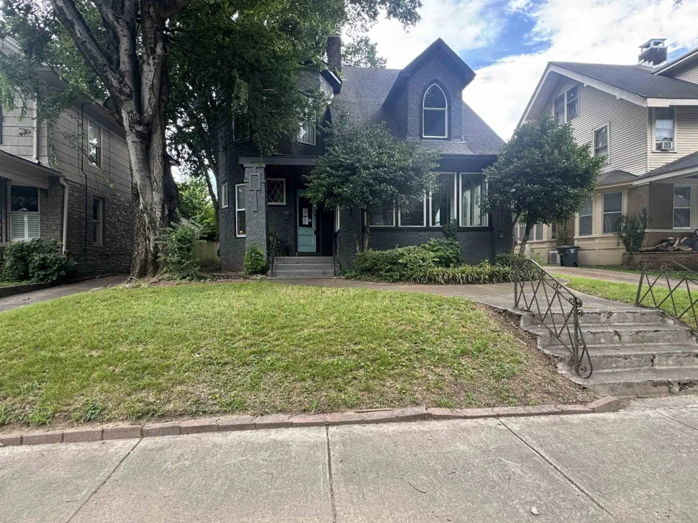 1609 EASTMORELAND AVE Memphis, TN 38104