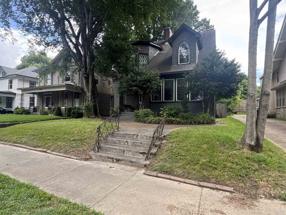 1609 EASTMORELAND AVE Memphis, TN 38104