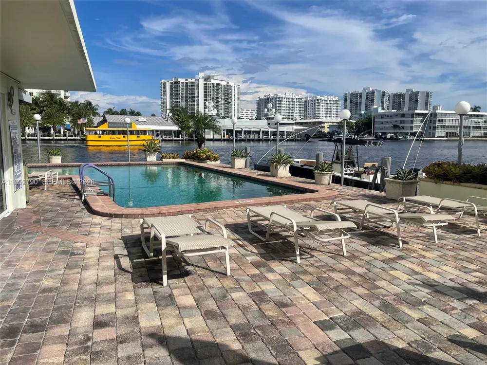 2900 NE 30th St #B7 Fort Lauderdale, FL 33306