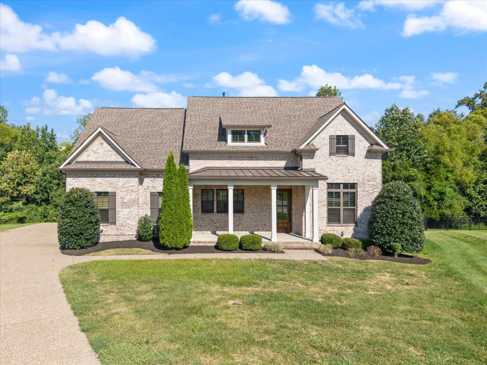 4174 Old Light Cir Arrington, TN 37014